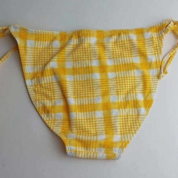 Xhilaration Juniors Textured String Bikini Bottom Yellow Size XL 12-14‎ - Picture 5 of 10